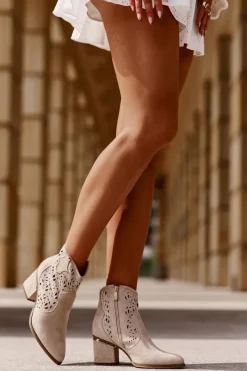 Clearance Boto Ażurowe Botki Kowbojki Na Słupku Zapinane Na Zamek Beżowe Vosilara