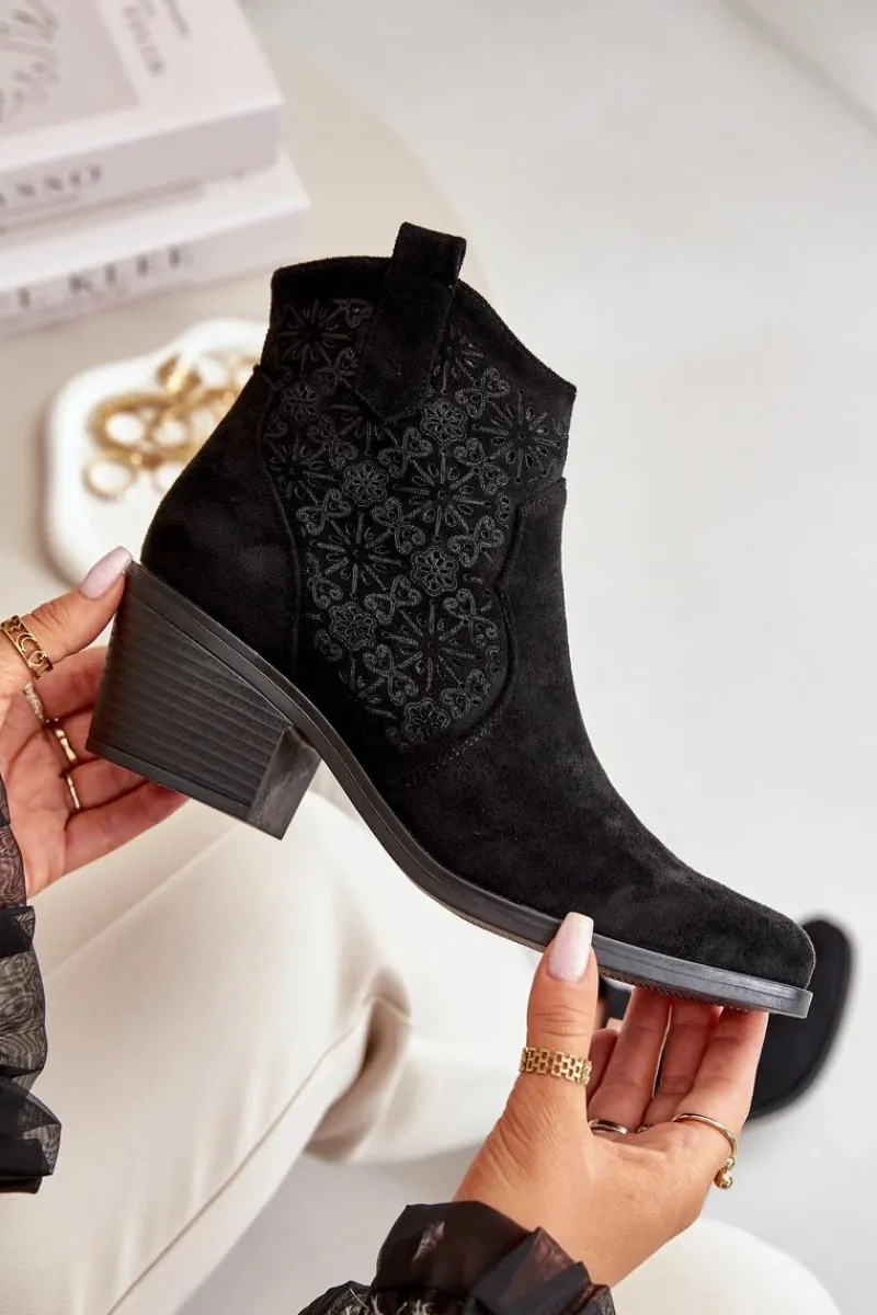 Botki Skórzane|Botki Na Słupku>Damskie buty S.Barski Ażurowe Botki Kowbojki Na Zamek Eko Zamszowe Czarne S.Barski HY42-944 Czarny