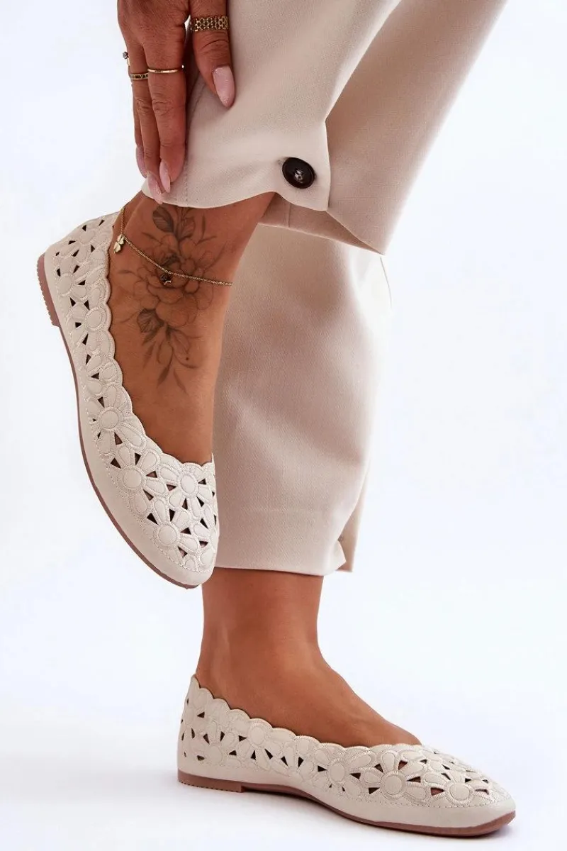 Baleriny Klasyczne>Evento Ażurowe Błyszczące Baleriny Damskie Beżowe Visionary Beżowy