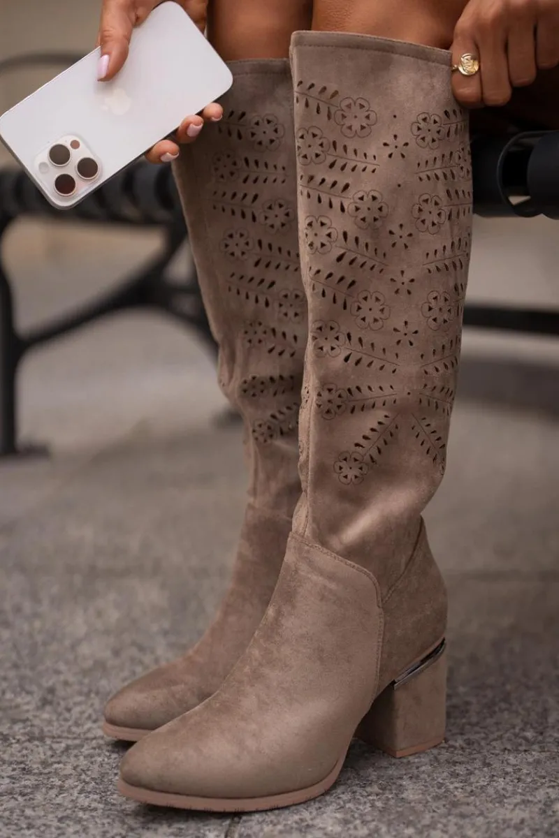 New Ażurowe Kozaki Damskie Na Słupku Z Eko Zamszu Vinceza 16443 Ciemnobeżowe Damskie Kozaki Ażurowe|Kozaki Przed Kolano