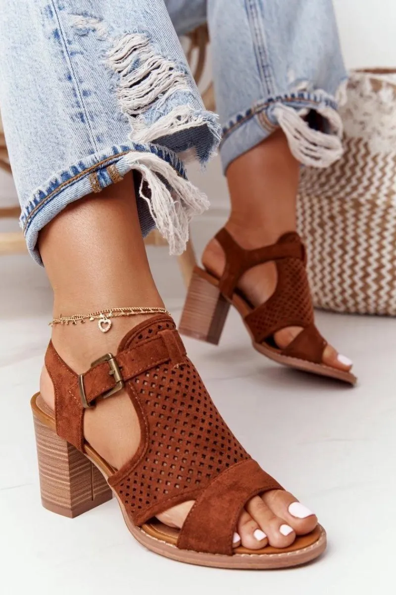 Outlet Evento Ażurowe Sandały Na Słupku Camel Hey Lover