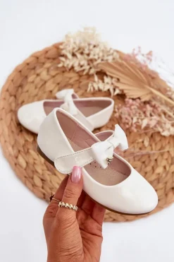 Discount Balerinki Dziecięce Lakierowane Z Kokardą Na Rzep Białe Kocia Dzieci Balerinki Dziecięce