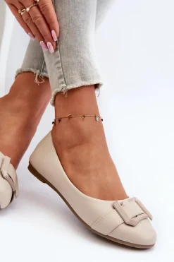 Outlet Baleriny Z Paskiem I Ozdobą Eko Skórzane Jasnobeżowe Cadwenla Damskie Baleriny Skórzane|Baleriny Klasyczne