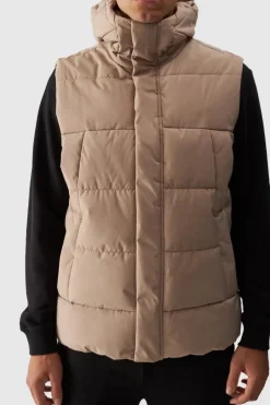 Kurtki Męskie|Odzież 4F></noscript>4F Bezrękawnik Puchowy Męski Z Kapturem WAW24TVJAM144-83S Beżowy