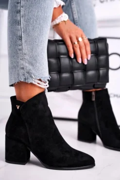 Botki Na Słupku|Czarne Botki><noscript><img width=