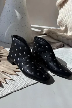 Outlet Boto Botki Damskie Na Delikatnym Obcasie Ze Srebrnym Zdobieniem Czarne Rosalind