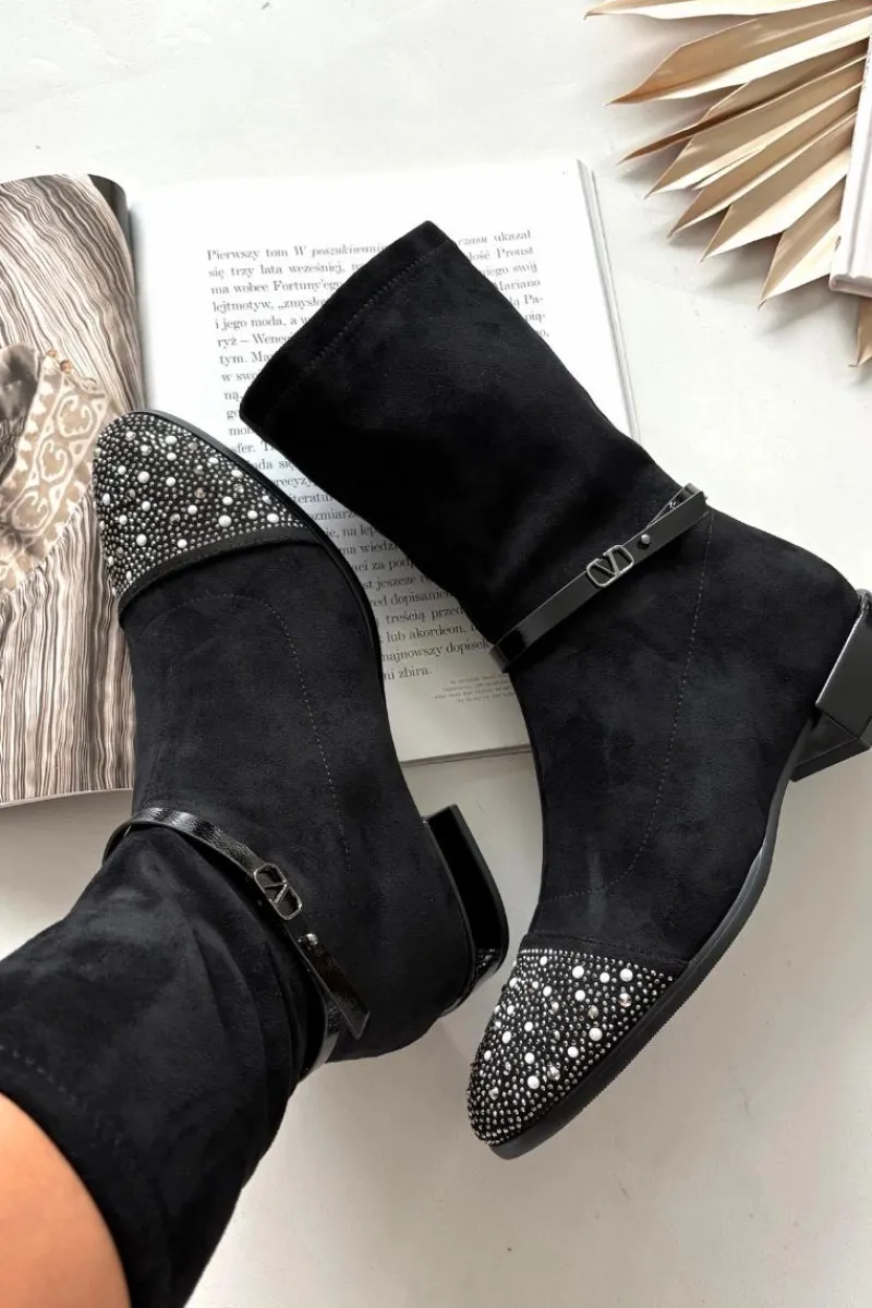 Discount Botki Damskie Na Niskim Obcasie Ze Zdobieniem I Paskiem MR52-165 Czarne Damskie Botki Ocieplane|Botki Na Obcasie