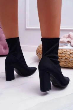 Botki Na Słupku|Botki Na Obcasie><noscript><img width=