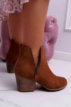 Botki Na Słupku|Brązowe I Beżowe Botki><noscript><img width=