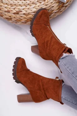 Botki Na Słupku|Brązowe I Beżowe Botki><noscript><img width=