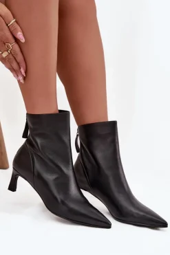 Sale Damskie buty S.Barski Botki Damskie Z Naturalnej Skóry Na Obcasie D&A CR52-661 Czarne Czarny