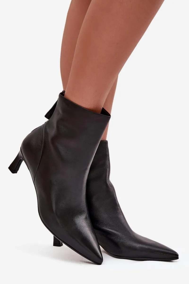 Sale Damskie buty S.Barski Botki Damskie Z Naturalnej Skóry Na Obcasie D&A CR52-661 Czarne Czarny