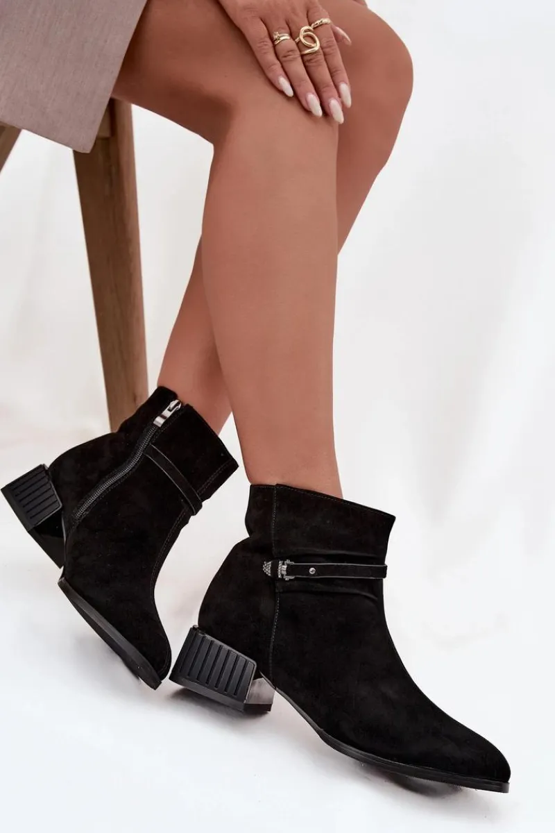 D&A Botki Damskie Z Naturalnego Zamszu Na Klocku Ocieplane CR52-651 Czarne Czarny