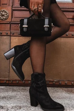 Botki Na Słupku|Botki Na Obcasie><noscript><img width=