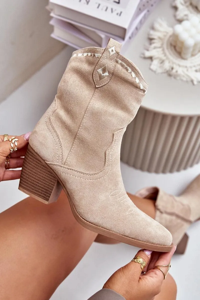 Botki Na Słupku|Brązowe I Beżowe Botki>Boto Botki Kowbojki Na Słupku Z Eko Zamszu Jasnobeżowe Narinae