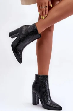 Discount Boto Botki Na Słupku Wężowy Wzór Czarne Daldala