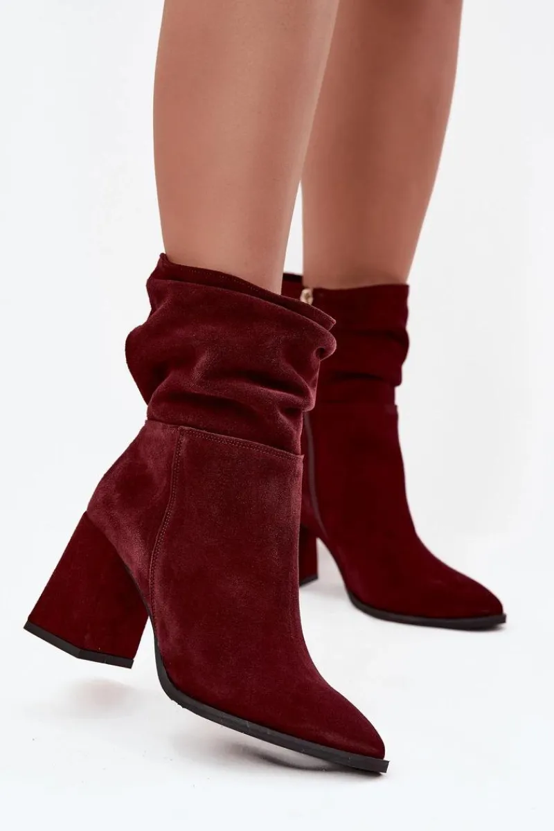 Hot Zazoo Botki Z Naturalnego Zamszu Ocieplane Na Słupku Z Marszczeniem 4216 Bordowe Czerwony