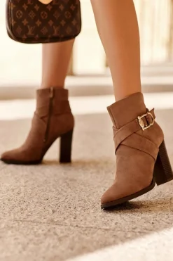 Sale Boto Botki Zamszowe Na Słupku Z Klamrą Brązowe Eftane