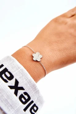 Bransoletki>Glam Chic Bransoletka Na Cienkim Łańcuszku Z Dużym Kwiatem Srebrna