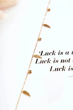 Bransoletki>Glam Chic Bransoletka Na Nogę Z Piórkami Oraz Cyrkoniami Złota