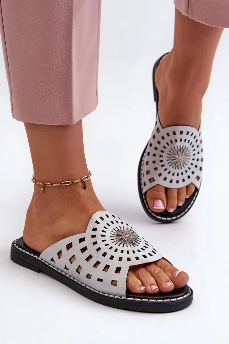 Outlet Błyszczące Klapki Damskie Na Płaskim Obcasie Z Ozdobą Srebrne Ebirena Damskie Klapki Damskie Klasyczne