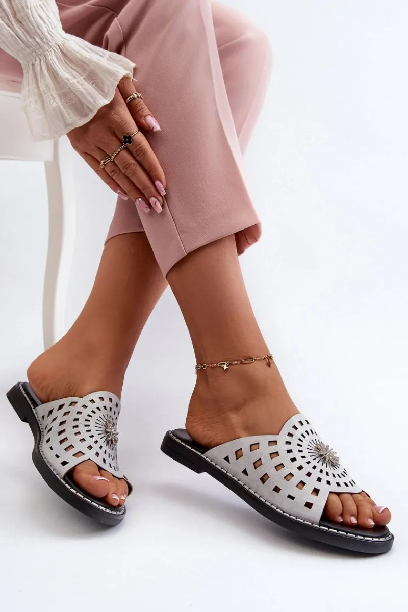 Outlet Błyszczące Klapki Damskie Na Płaskim Obcasie Z Ozdobą Srebrne Ebirena Damskie Klapki Damskie Klasyczne