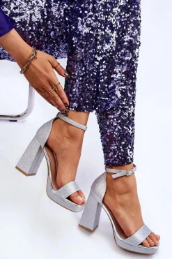 Sandały Na Obcasie></noscript>Boto Błyszczące Sandałki Na Masywnym Obcasie Srebrne Calmi Srebrny