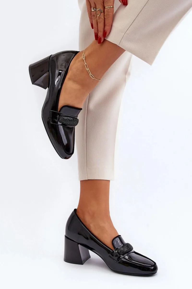 New Buty damskie Vinceza Czółenka Lakierowane Z Ozdobą Czarne Samassa