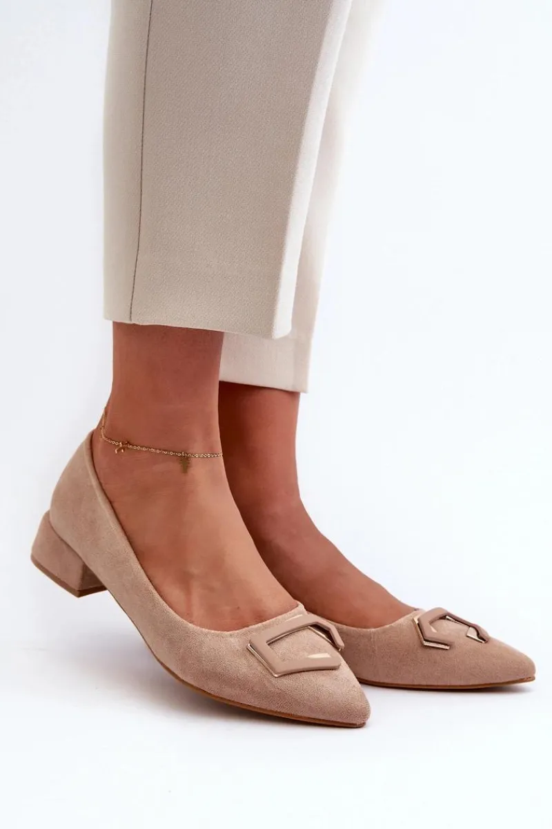 Discount Damskie buty S.Barski Czółenka Na Niskim Obcasie Z Ozdobą Eko Zamszowe S.Barski KV27-034 Beżowe Beżowy