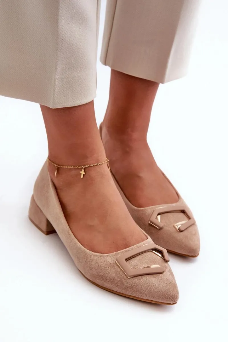 Discount Damskie buty S.Barski Czółenka Na Niskim Obcasie Z Ozdobą Eko Zamszowe S.Barski KV27-034 Beżowe Beżowy