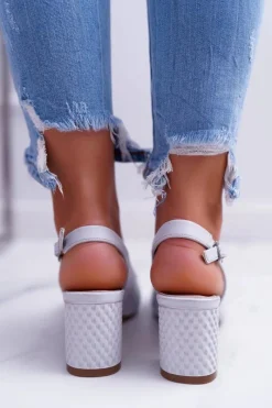 Czółenka Na Słupku><noscript><img width=