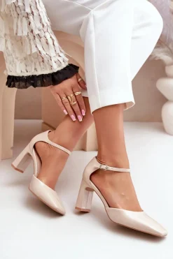 Czółenka Na Słupku|Czółenka Klasyczne><noscript><img width=