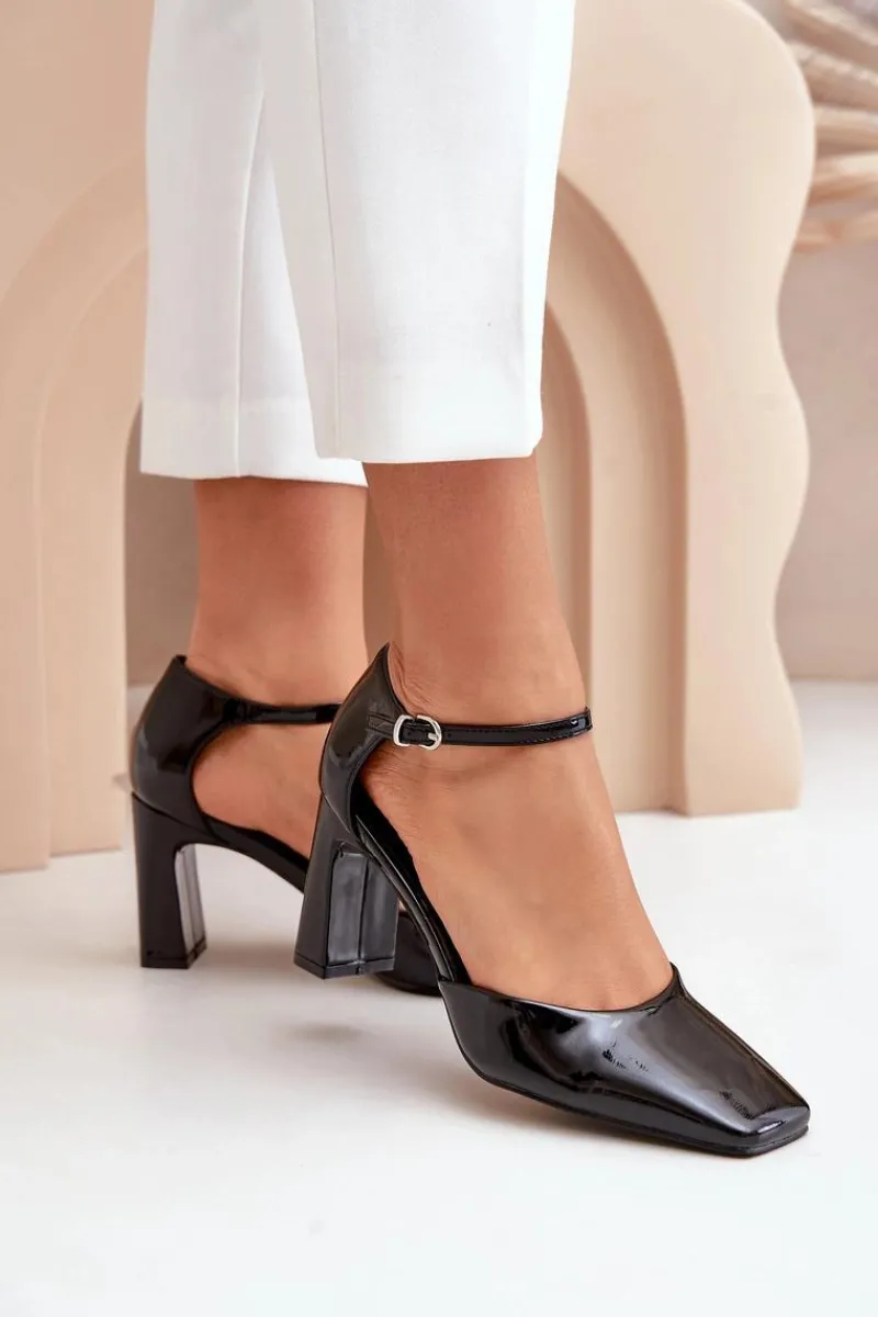 Hot Boto Czółenka Na Słupku Z Lakierowanej Eko Skóry Czarne Emindria