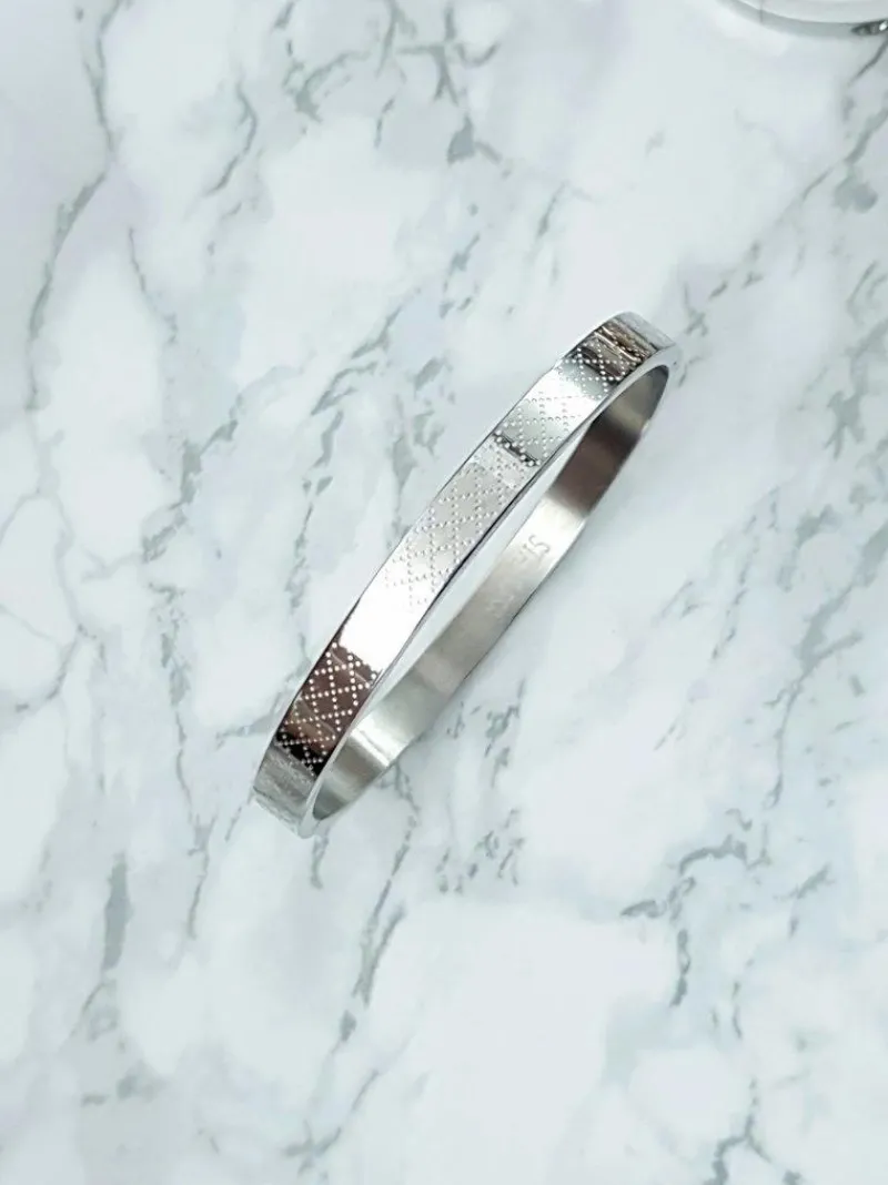 Best Damska Bransoleta Stalowa Z Grawerowanym Wzorem Miss Bransoletki