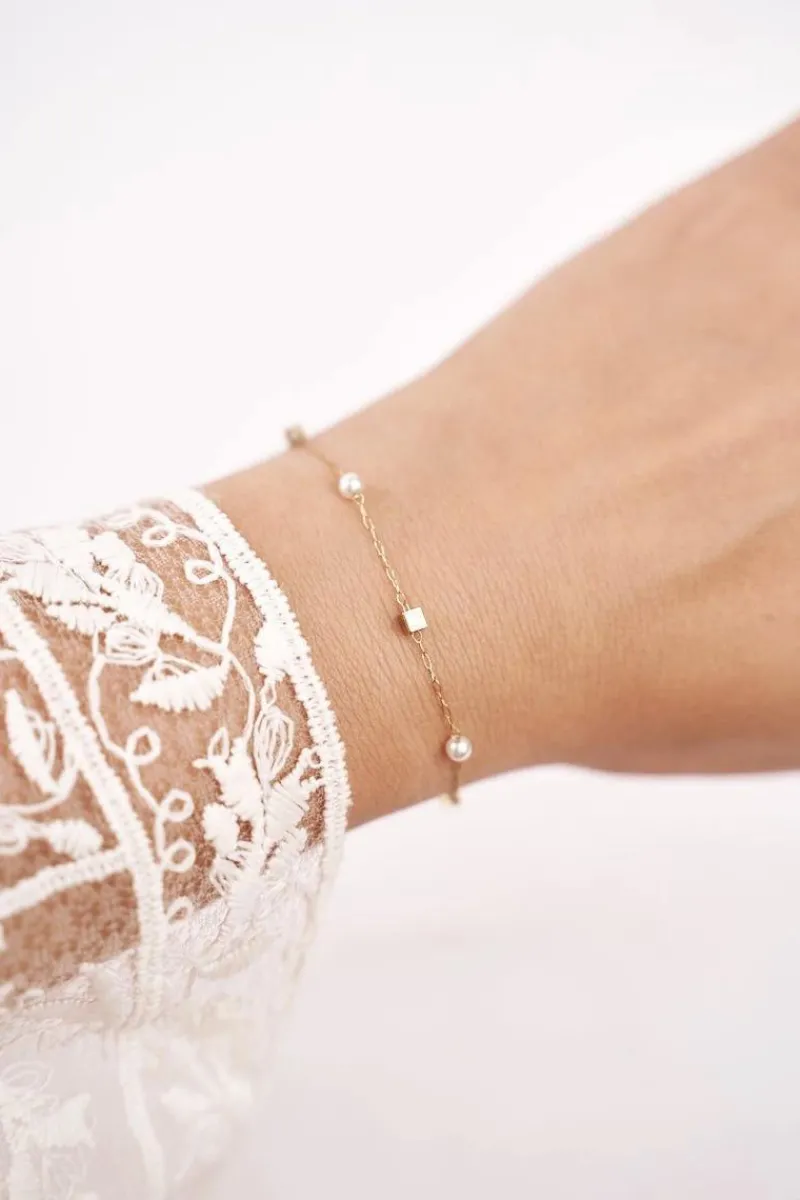 Hot Damska Bransoletka Celebrytka Złota Z Perełkami Square Bransoletki