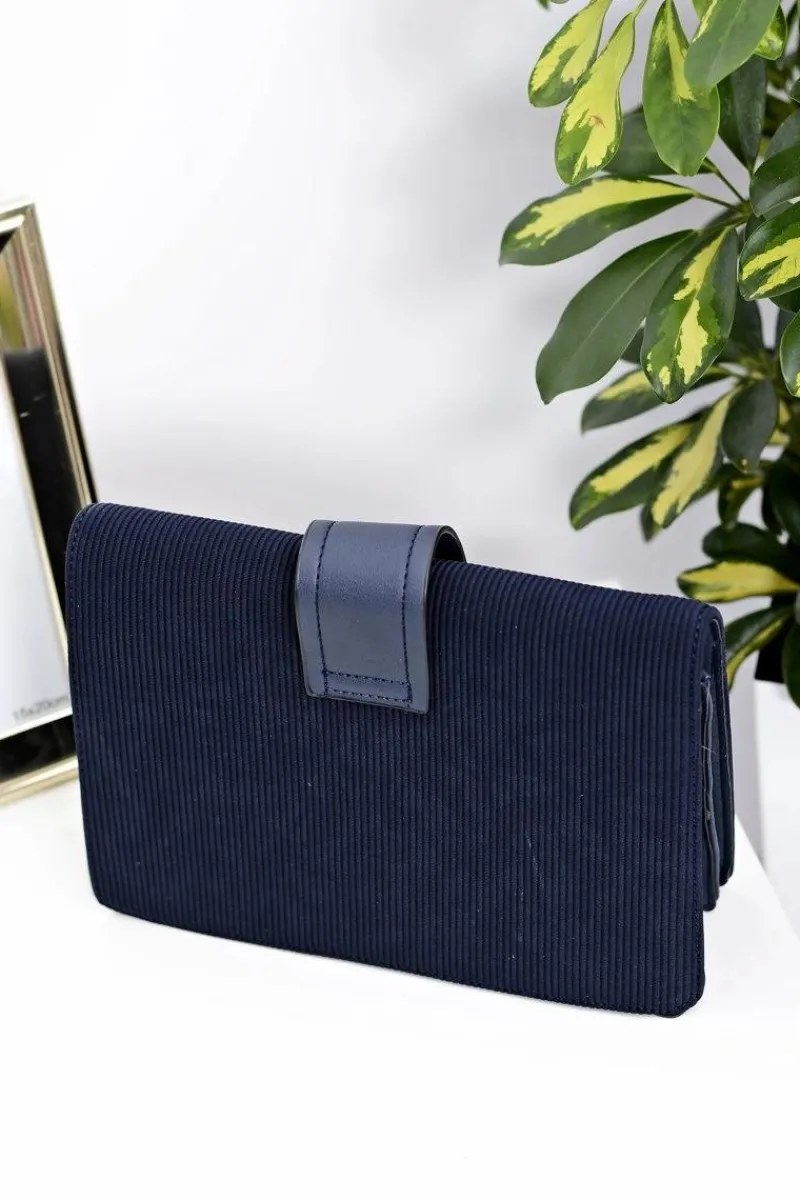 Boto Damska Torebka Granatowa Listonoszka