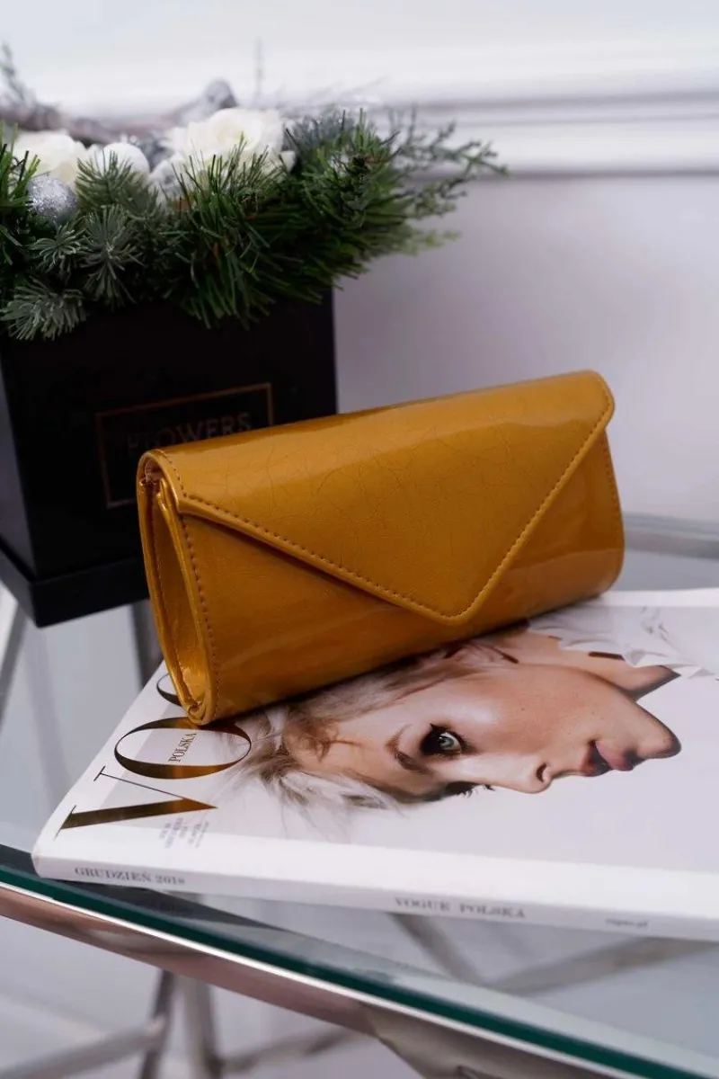 Outlet Boto Damska Torebka Musztardowa Lakierowana Kopertówka