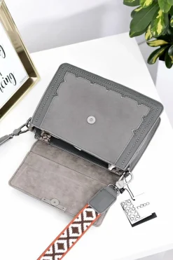 Listonoszki><noscript><img width=