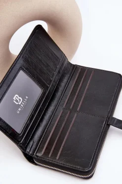 Outlet Damski Lakierowany Portfel Na Magnes Czarny Bielia Portfele