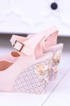 Online Damskie Beżowe Sandały Na Koturnie Nemesis Damskie Sandały Gumowe|Sandały Na Koturnie