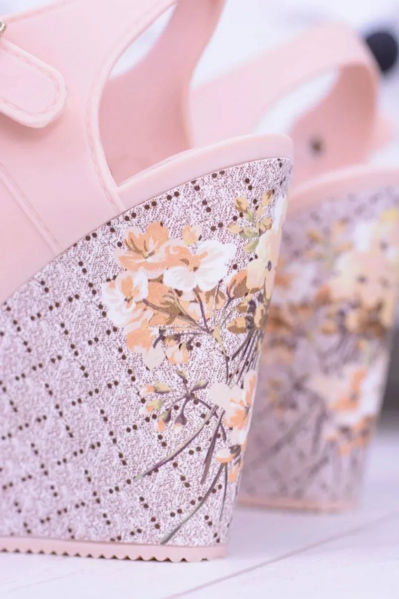 Online Damskie Beżowe Sandały Na Koturnie Nemesis Damskie Sandały Gumowe|Sandały Na Koturnie