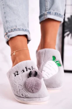 Kapcie Klasyczne>Boto Damskie Futrzane Papcie z Królikiem I Marchewką Szare Follow Me