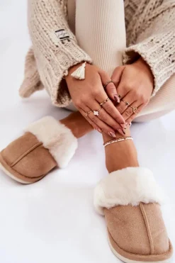 Sale Damskie Gładkie Papcie Z Futerkiem Beżowe Morisea Damskie Kapcie Klasyczne