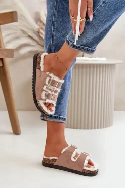 Kapcie Klasyczne><noscript><img width=