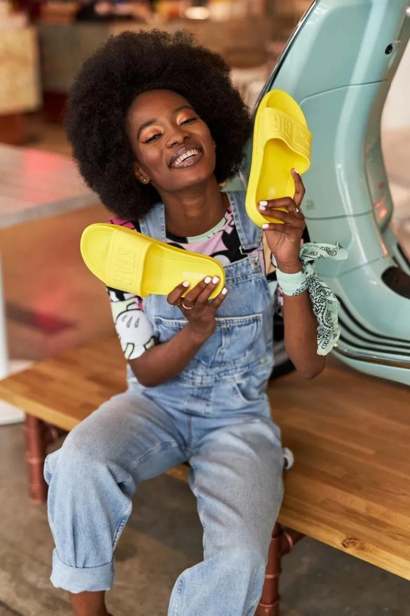 New Big Star Shoes Damskie Klapki Big Star HH274A040 Żółte