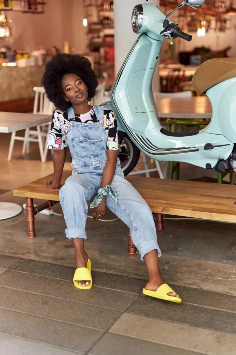 New Big Star Shoes Damskie Klapki Big Star HH274A040 Żółte