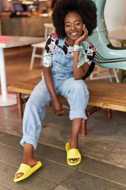 New Big Star Shoes Damskie Klapki Big Star HH274A040 Żółte