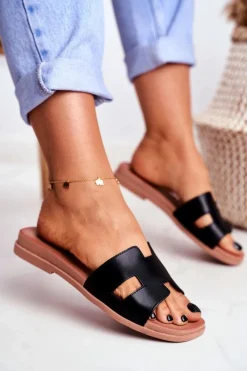 Damskie Klapki Czarne Geometryczne Klasyczne Theodora Damskie Klapki Damskie Klasyczne