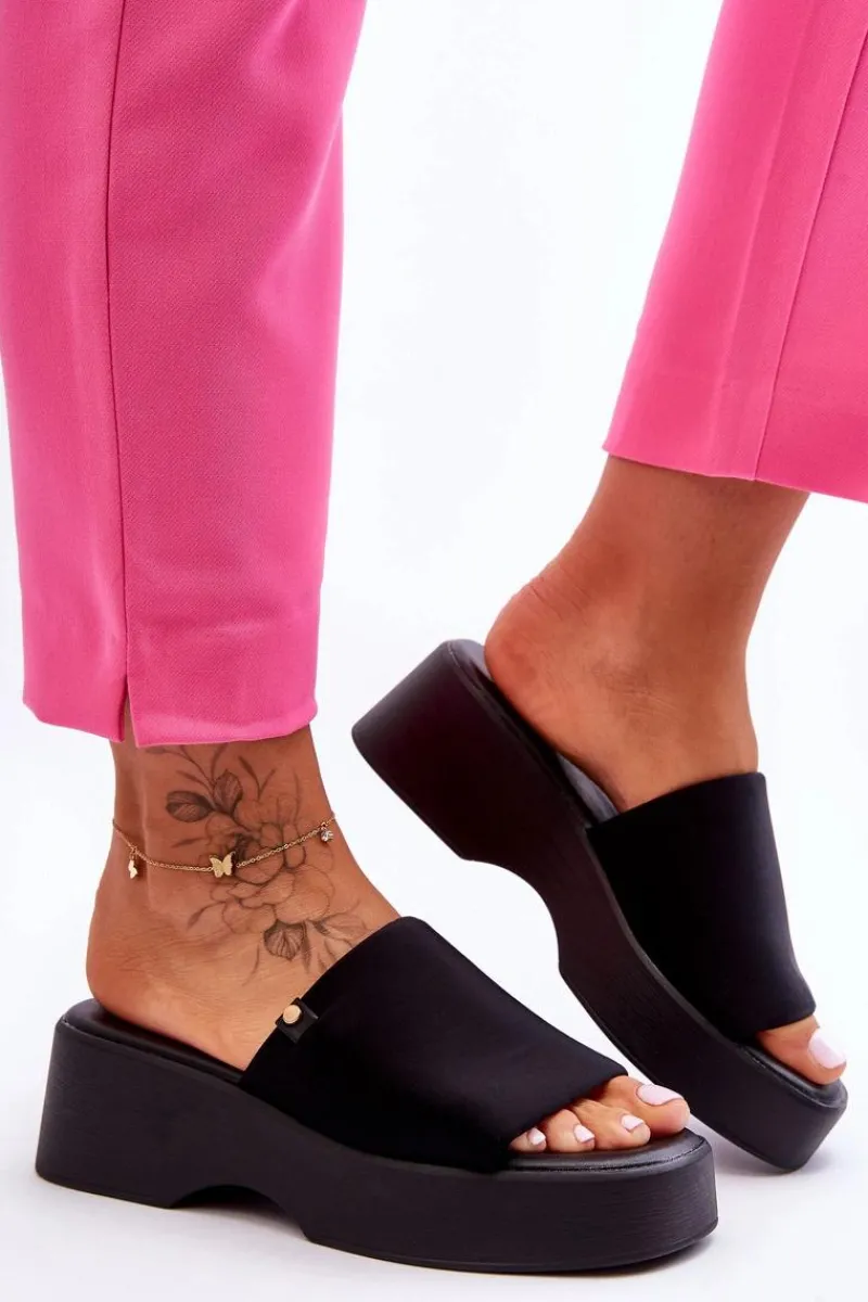 Klapki Na Platformie|Klapki Damskie Klasyczne>Evento Damskie Klapki Na Platformie Czarne Carmela