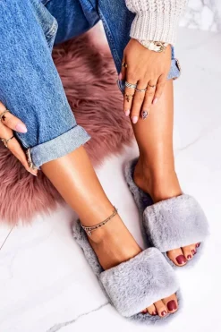 Kapcie Klasyczne>Boto Damskie Klapki Papcie Futrzane Szare Cold Days